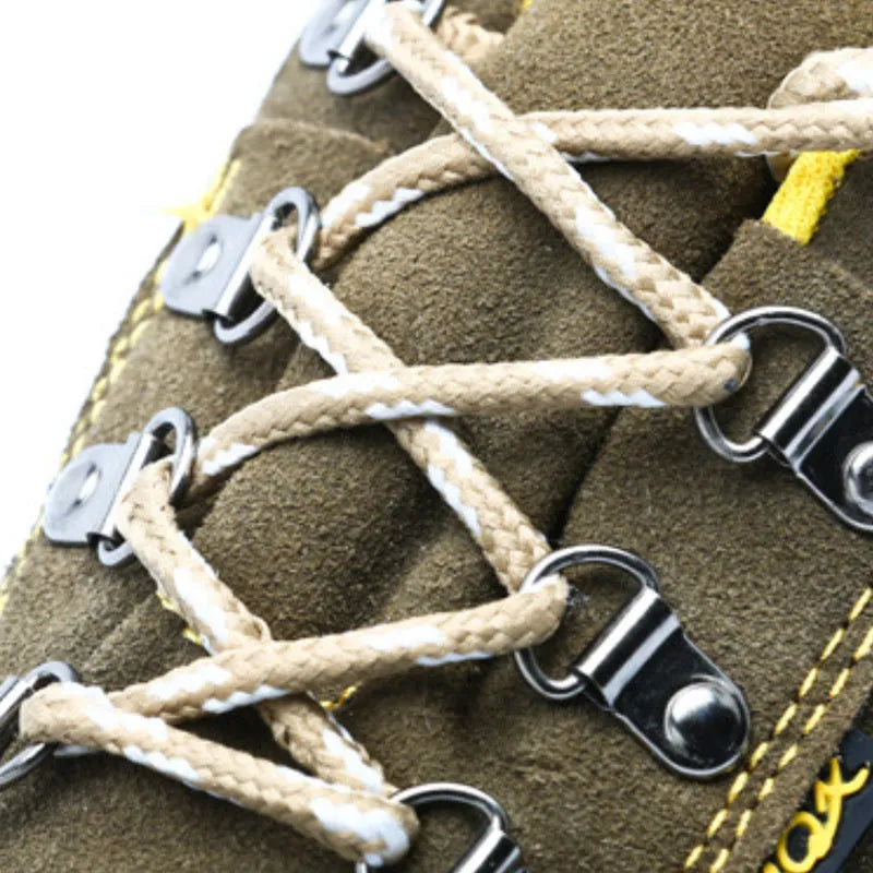 Bronze leather men's safety shoes with steel toe cap and non-slip patterned sole