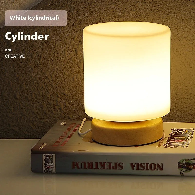 Nordic solid wood flower-shaped USB table lamp showing touch dimming and choice of cube or cylinder white light shapes.