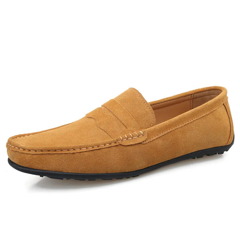 Men's suede loafers in solid colours with round toe and rubber sole