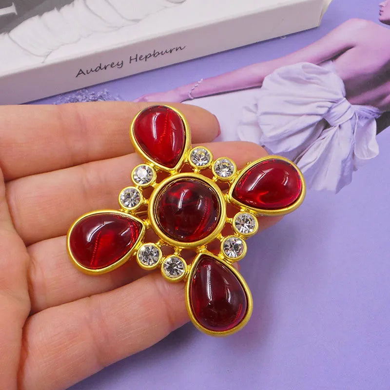 Medieval baroque cross crystal brooch in zinc alloy with retro design