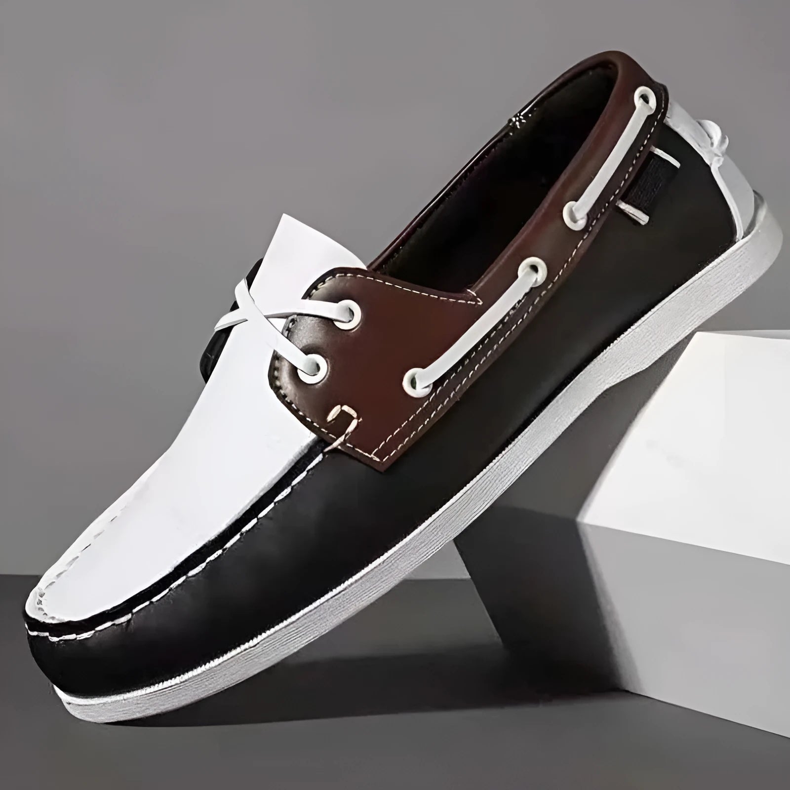 Men's British style casual shoes with artificial PU upper and flat heel.