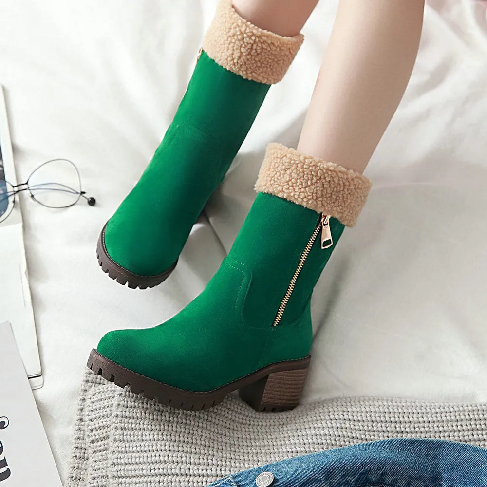 Snow boots with rubber sole and plush lining in black, grey, green, or orange.