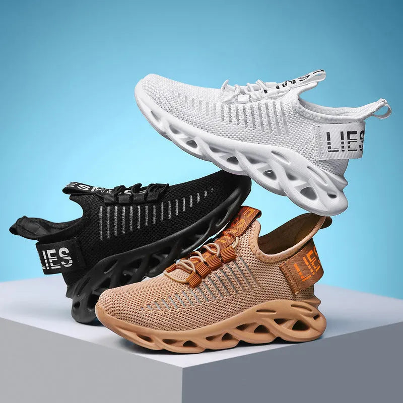 Children's coconut pattern sneakers with Velcro fastening in black, khaki and white colours