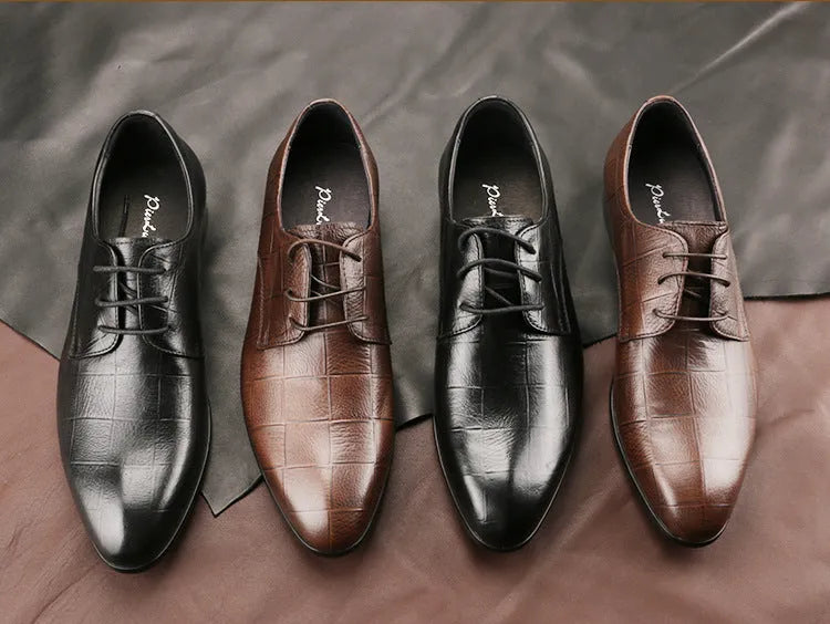 Men's black leather derby shoes with pointed toe and rubber sole for business dress