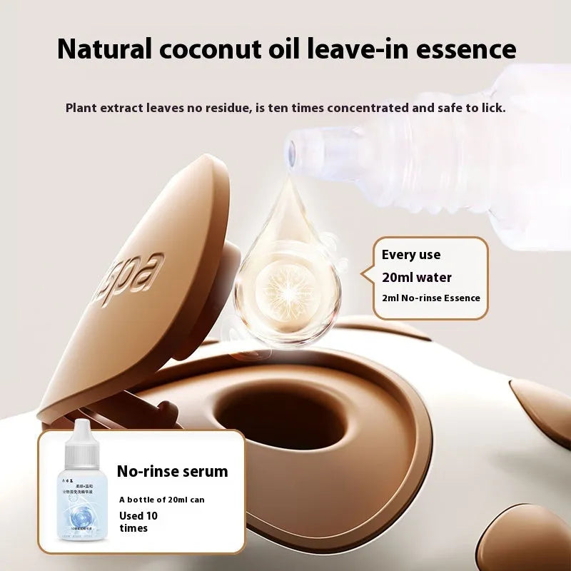 Pet spray comb brush for cats and dogs in ABS TPR with spray function and non-slip grip