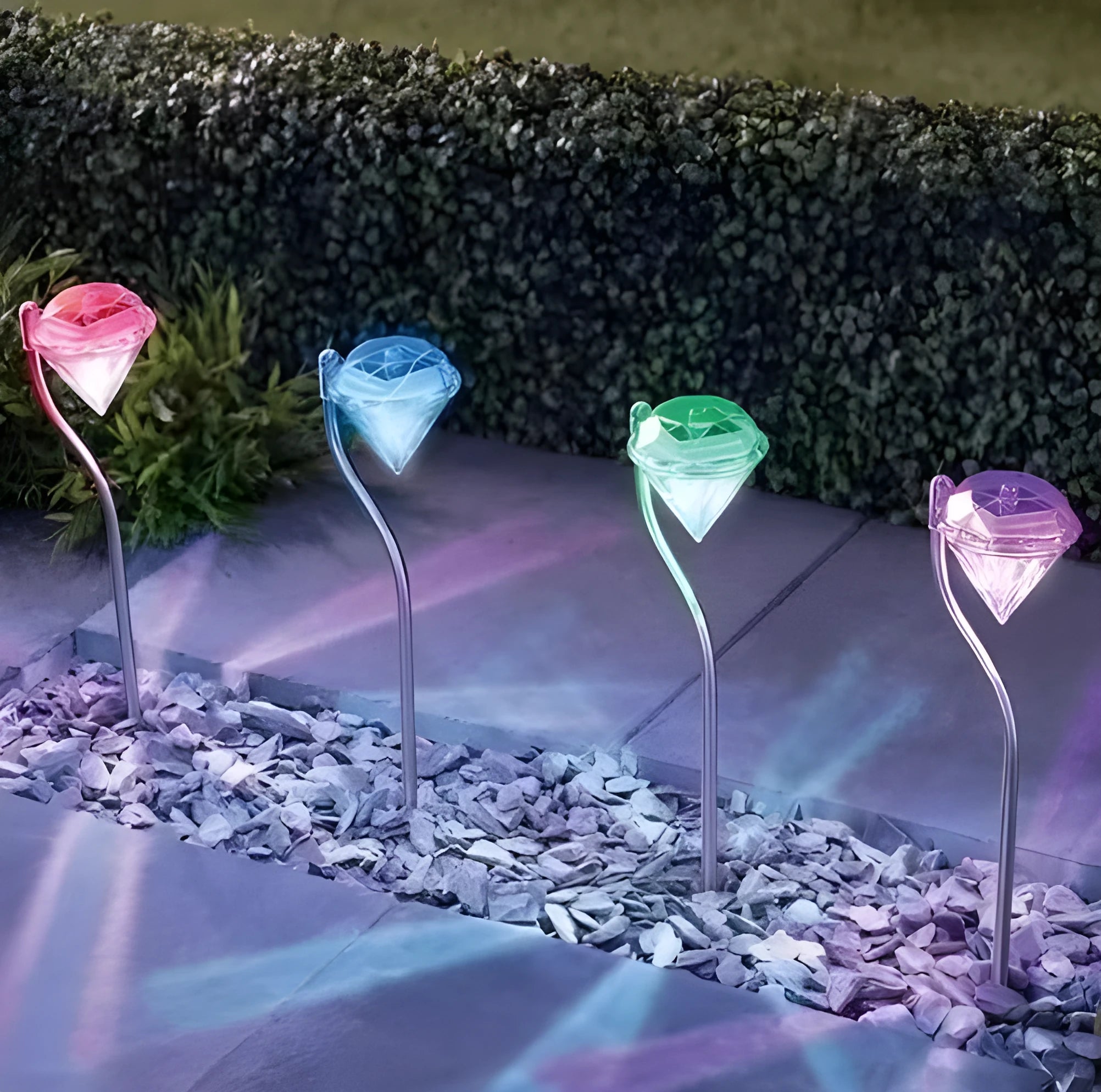 Solar powered garden diamond light with adjustable angle and poly-silicon solar panel