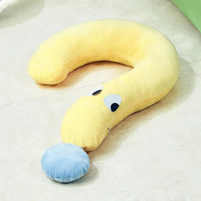 Blue or yellow rectangular pet cushion measuring 62cm by 39cm for cats and dogs