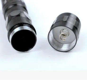Black aluminium alloy LED mini flashlight with compact 9.5cm design