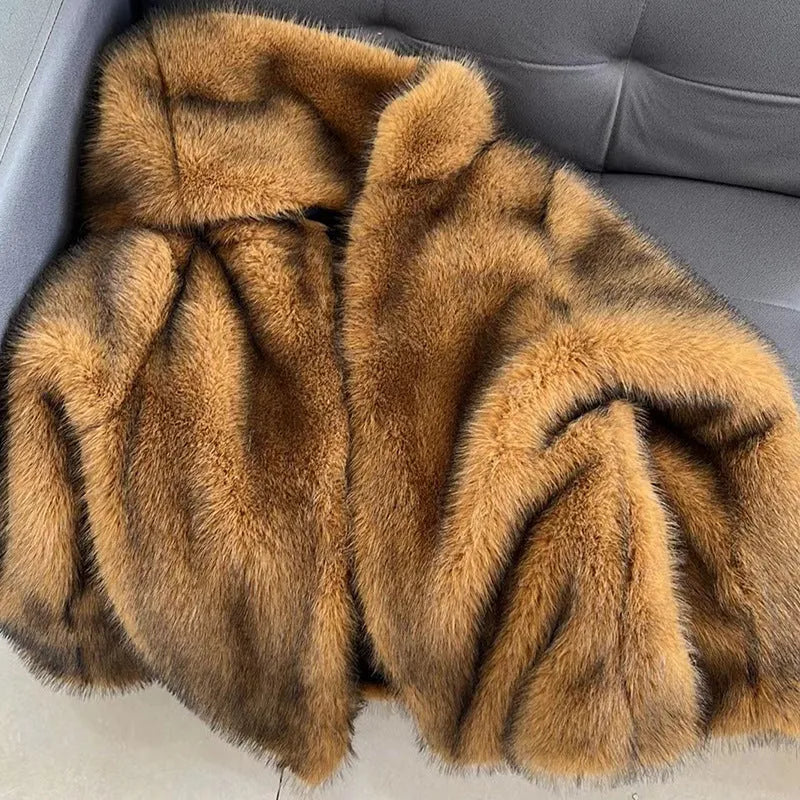 Women's mid-length artificial fur coat in loose trendy style with regular sleeves