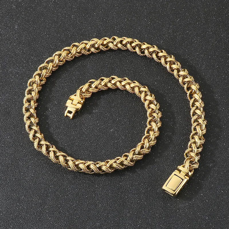 Men's titanium steel keel chain necklace with geometric pendant in antique silver finish