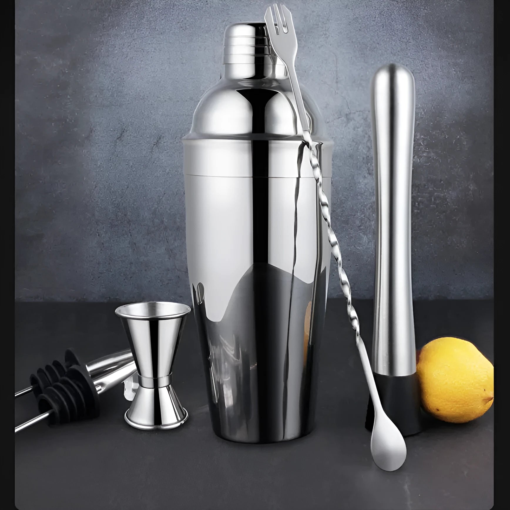 23-piece stainless steel cocktail set with acrylic shaker and bartending tools
