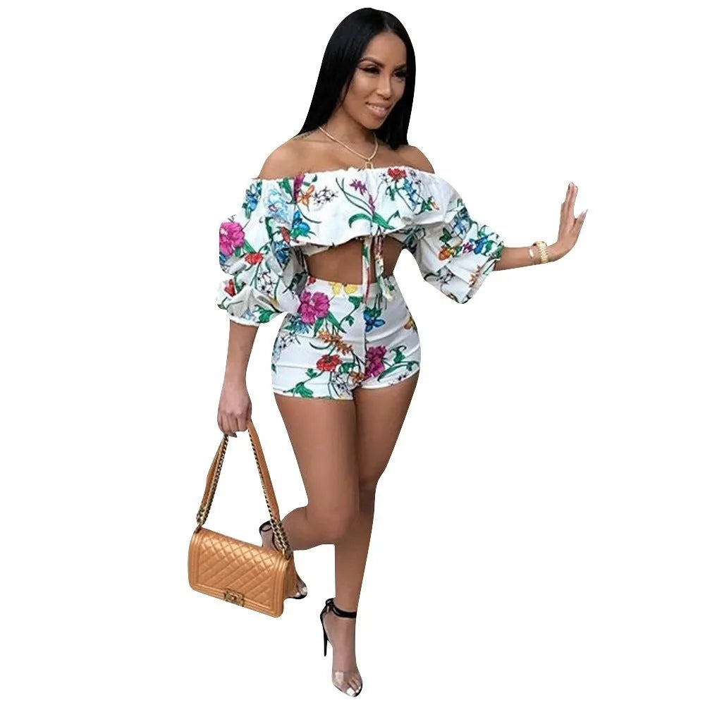 Women's digitally printed two-piece set with long pile sleeves and matching shorts in multicolour pattern