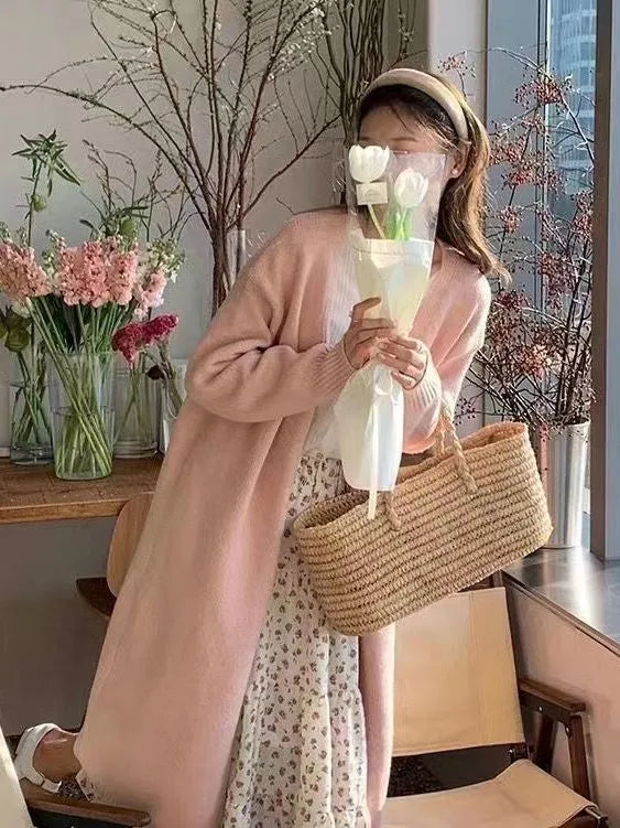 Women's knitted V-neck mid-length cardigan in polyester fabric