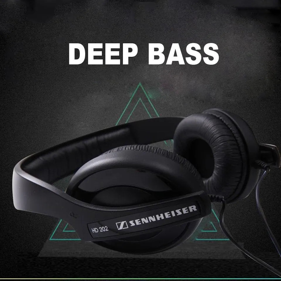 Black head-mounted stereo headphones with microphone and 3.5mm plug
