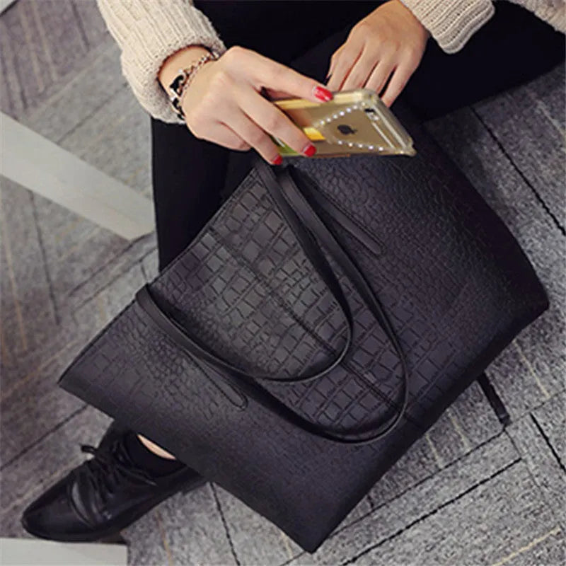 Simple black and grey European-style shoulder handbag for women