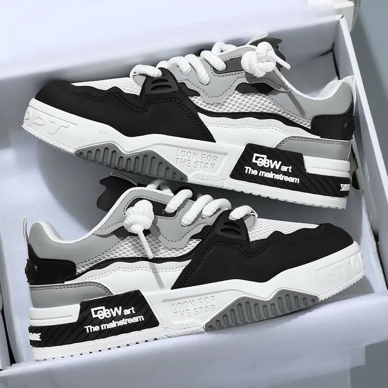 Men's white and yellow low-top board shoes with colour matching pattern and rubber sole