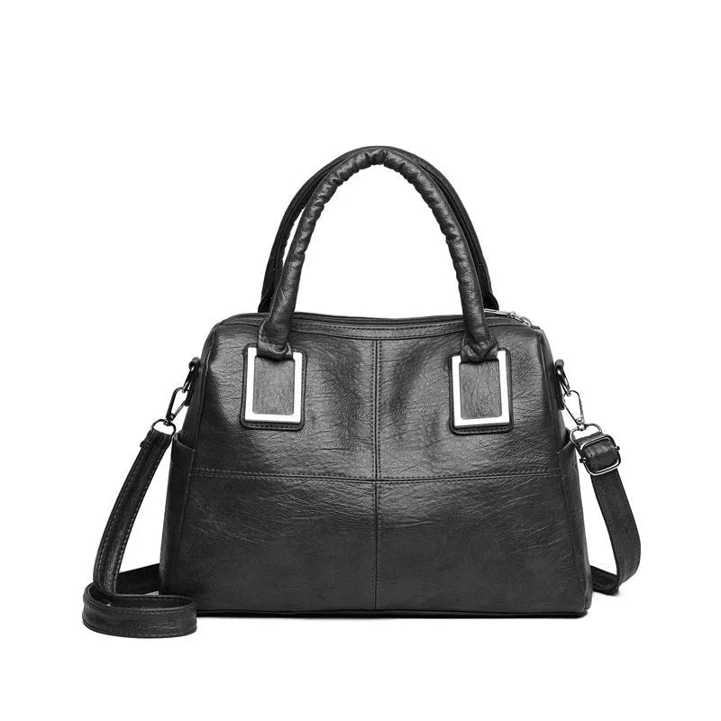 Women's large capacity crossbody shoulder bag in horizontal square shape with internal organisation