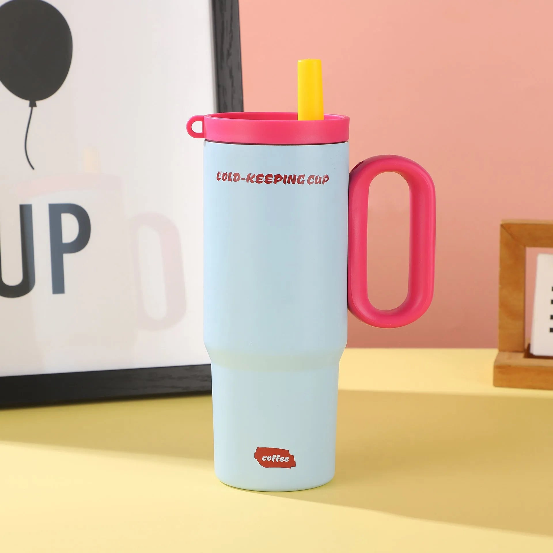 Large capacity insulated straw cup with handle in choice of five colours showing vacuum insulation technology