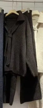 Women's knitted sweater suit two-piece set with top and trousers in neutral colours
