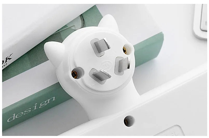 Smart socket with anti-leakage plug in black finish
