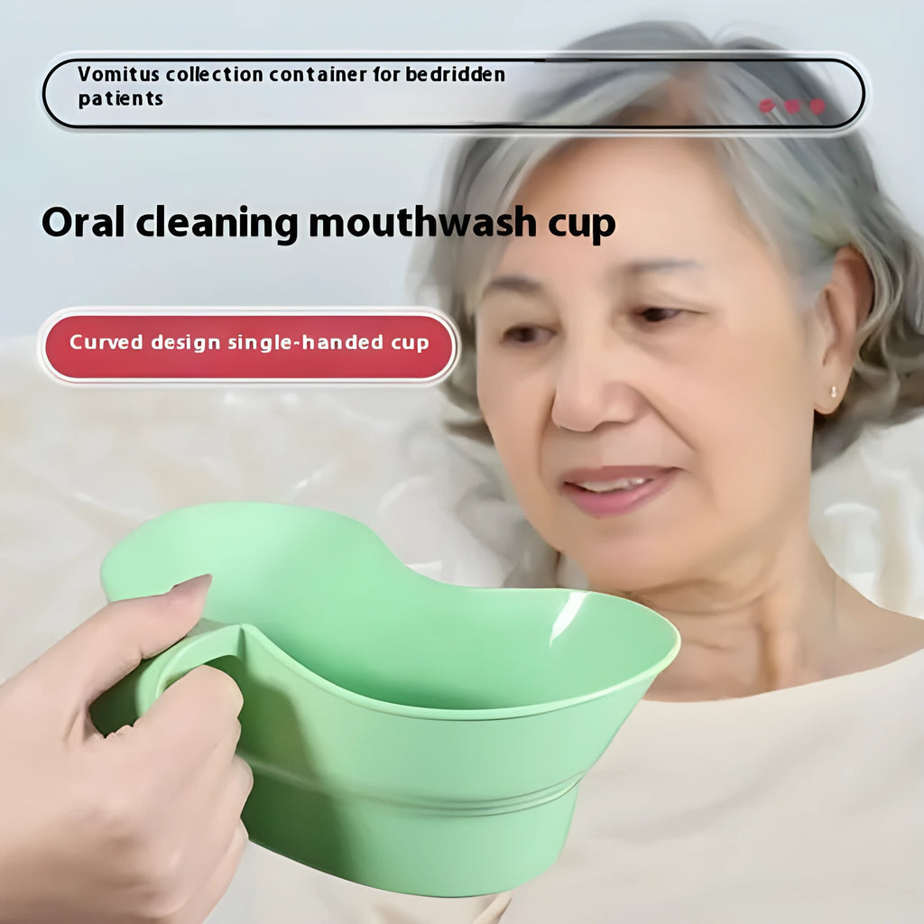 Green plastic gargle cup for bedridden elderly patients nursing care oral hygiene