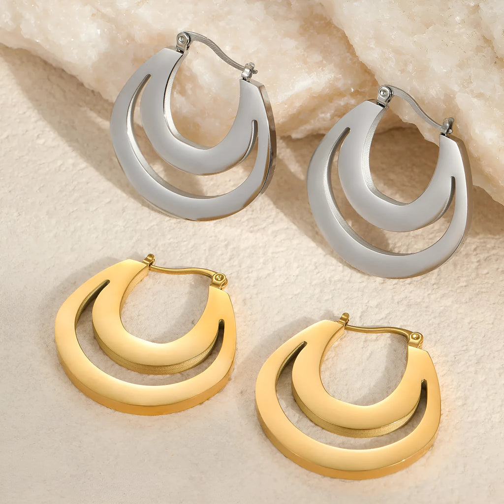 Geometric French earrings with circular ring elements in 18K gold plated metallic finish