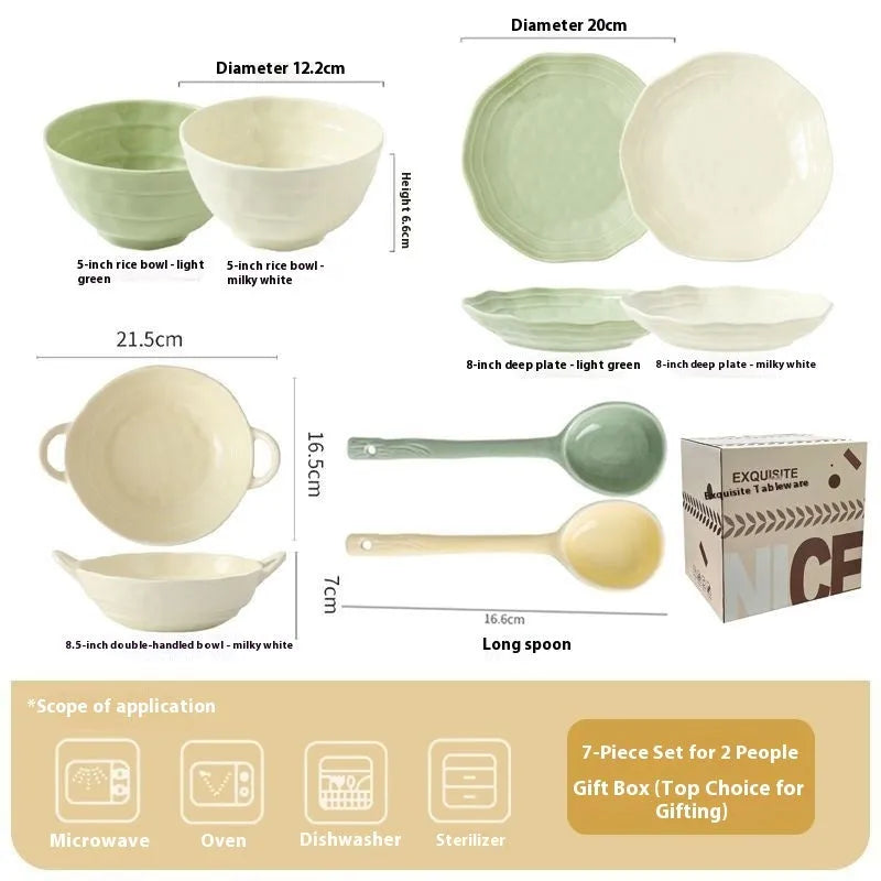 Solid colour ceramic tableware set with seven pieces in minimalist Japanese style design