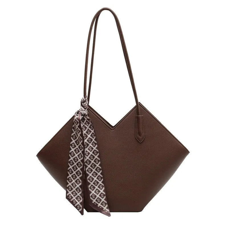 Women's fashion PU leather shoulder bag in eight colours with sandwich pocket design and 43cm width