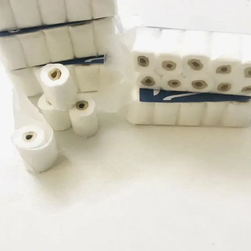 Simulated paper tissue roll model for dollhouses, dimensions 30x15x80mm.