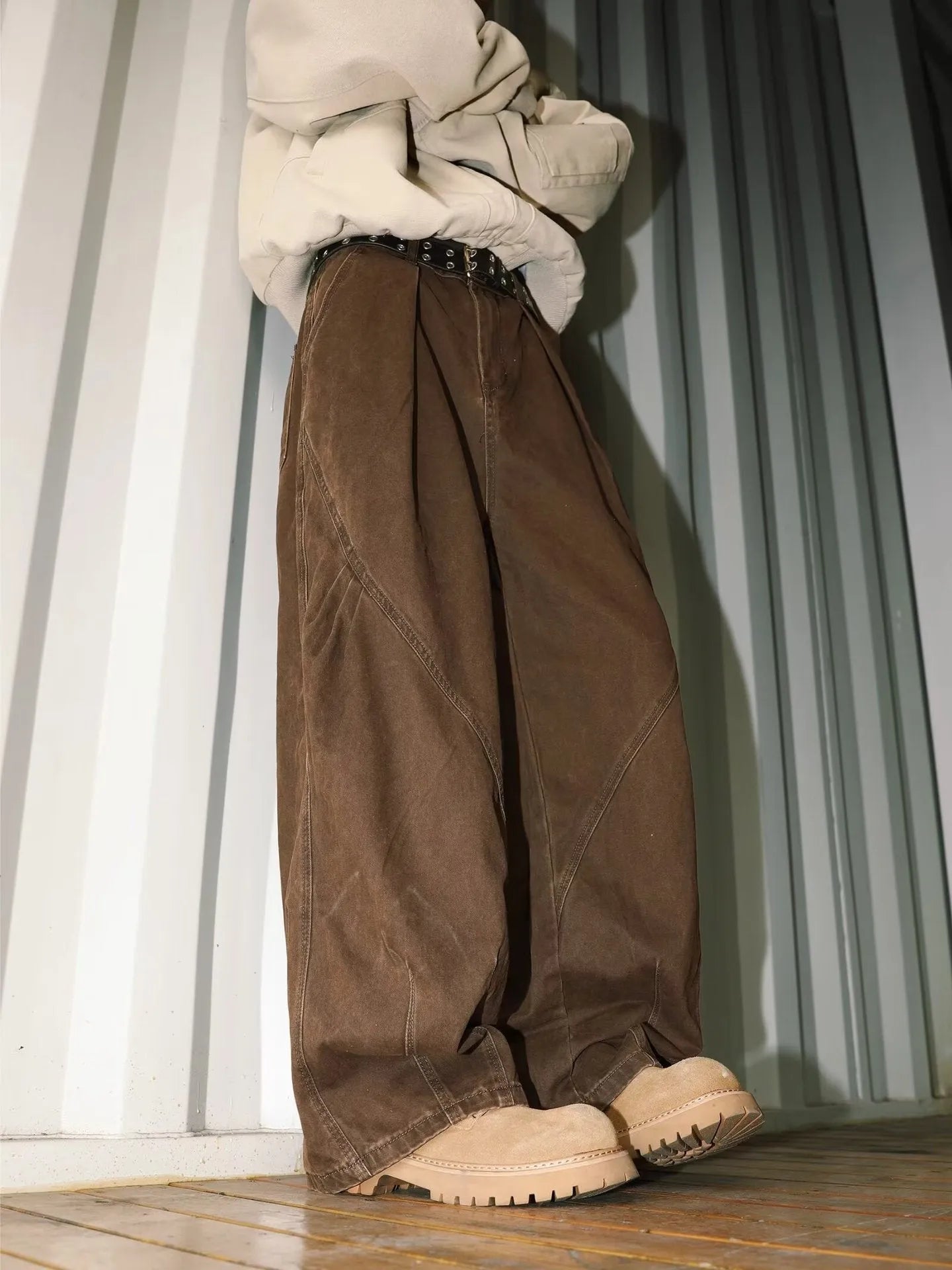 Men's pleated straight trousers with elastic waistband in black brown apricot colours