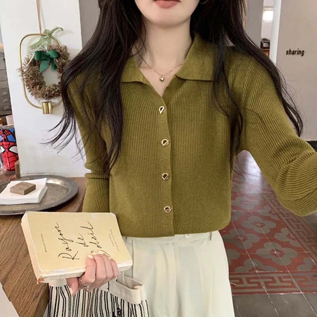 Gentle long-sleeved viscose knitted cardigan top in loose free size