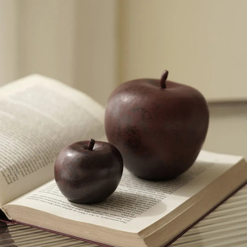 Ceramic simulated apple ornament in retro Chinese style for desktop decoration