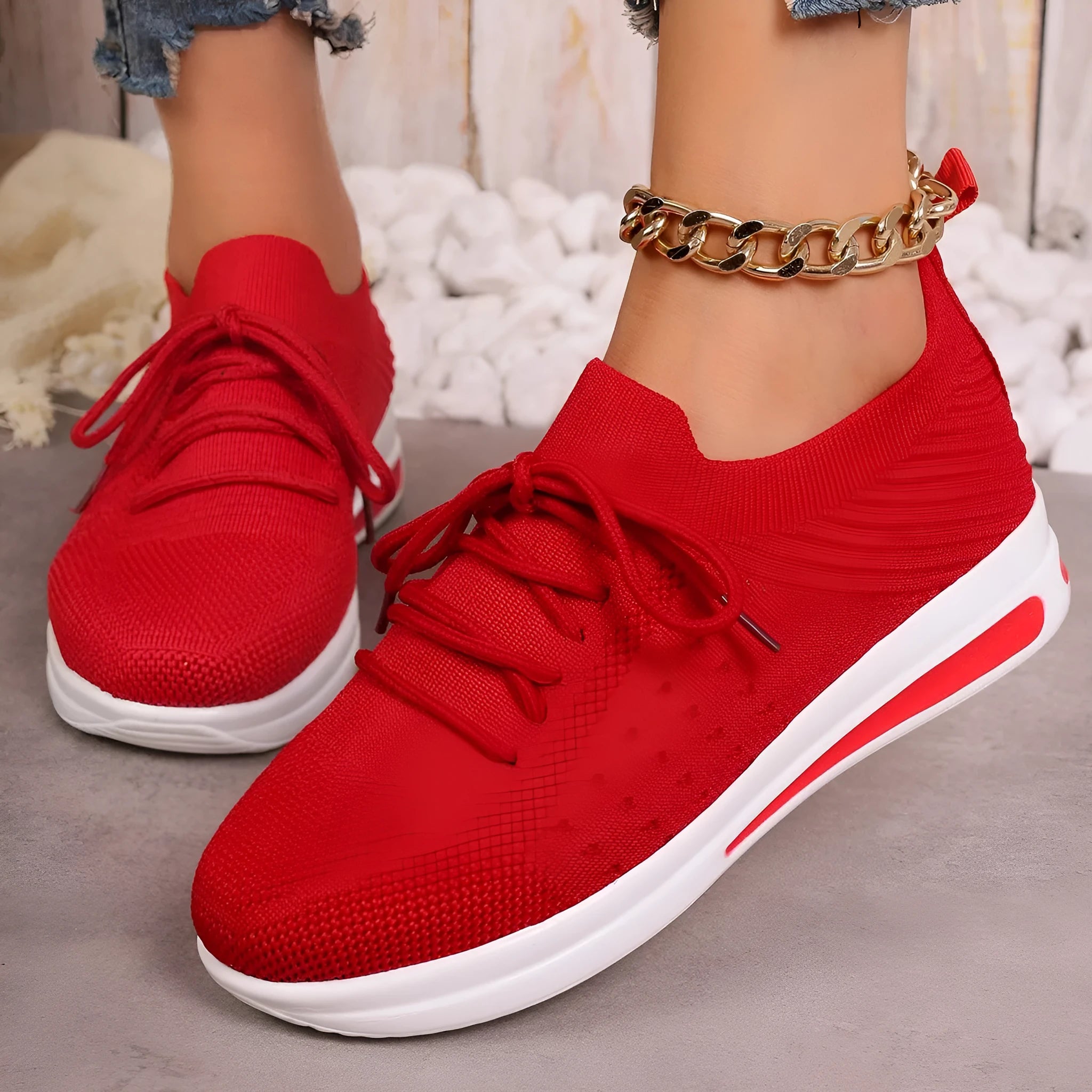 Women's fly-knit casual sneakers in artificial PU with round toe and front lace-up closure