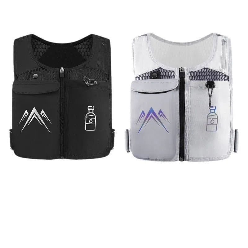 Classic black running vest with integrated phone pocket and detachable 500ml water kettle on a manikin.