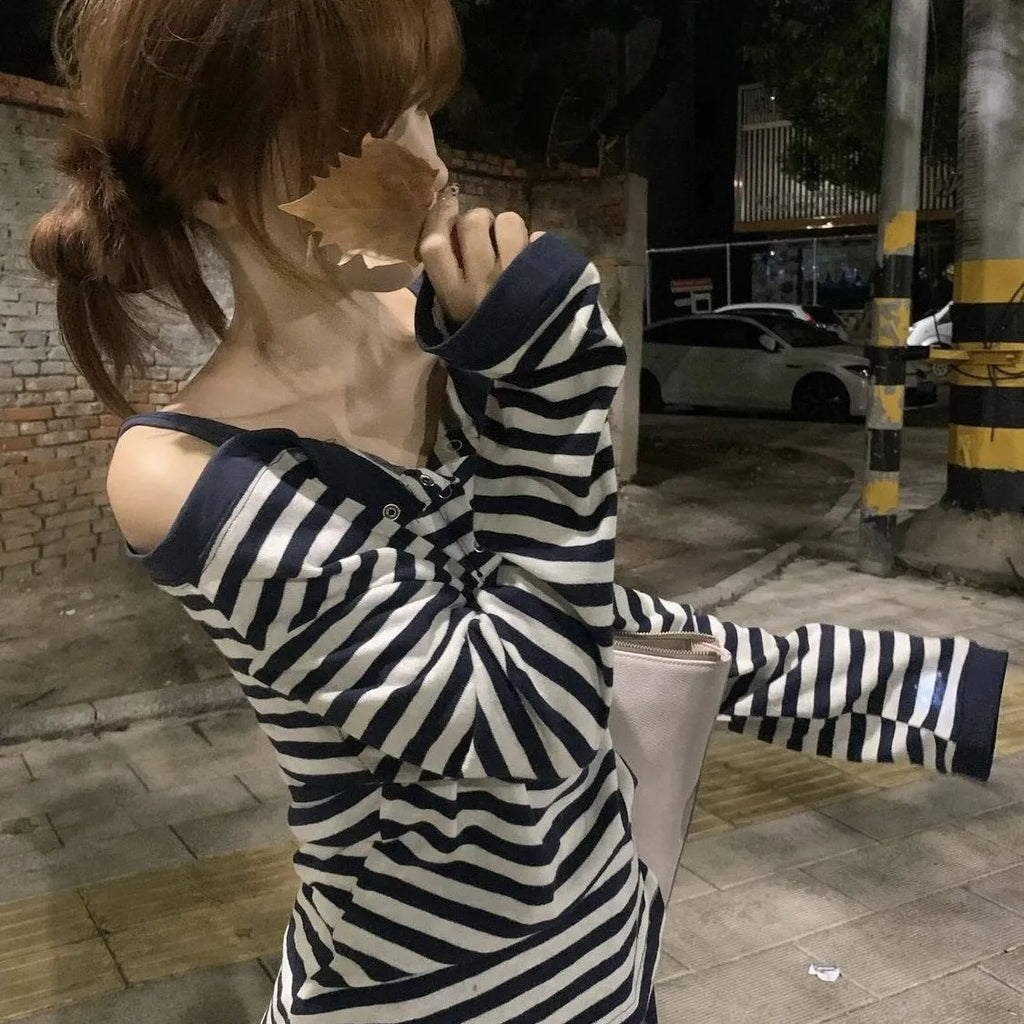 Dark blue oversized women's T-shirt with embroidery, buttons, and striped details in Korean style