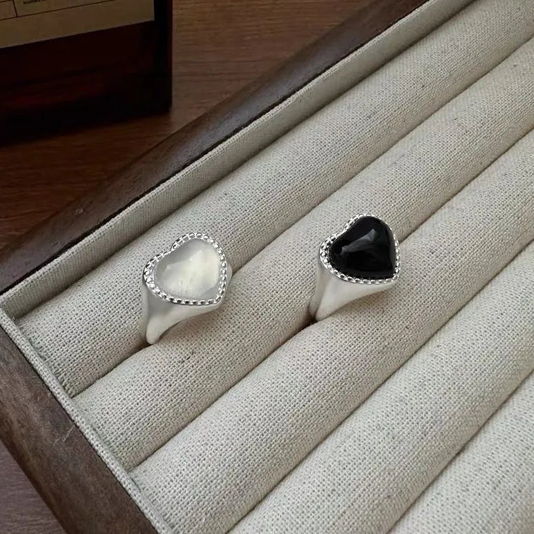 S925 sterling silver ring with black heart agate stone and adjustable open mouth