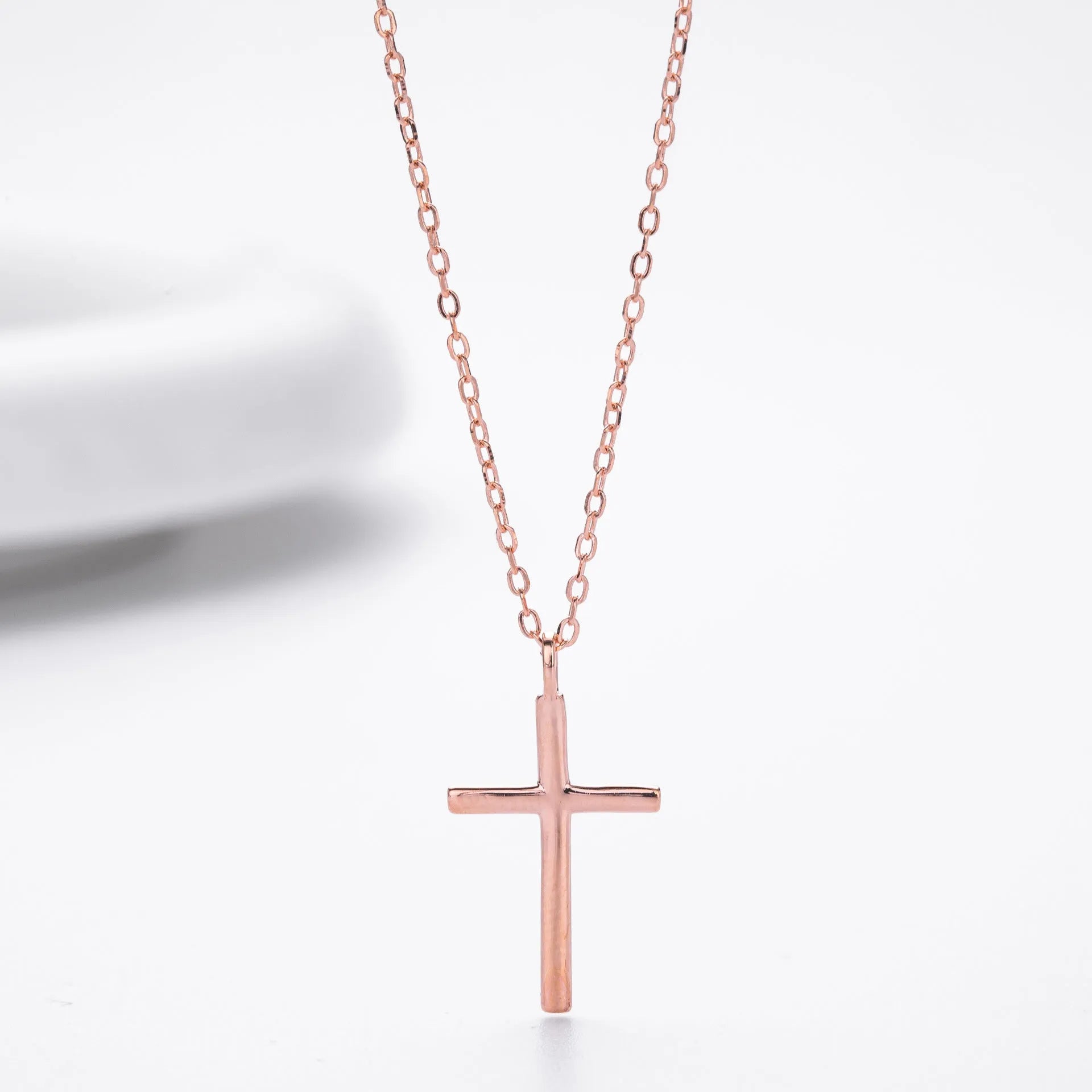 S925 sterling silver cross pendant necklace with O-shaped chain in gold plating