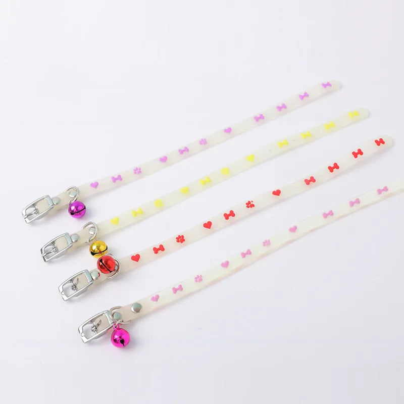 Luminous cat collar with adjustable silicone chain and metal bell in fishbone pattern design