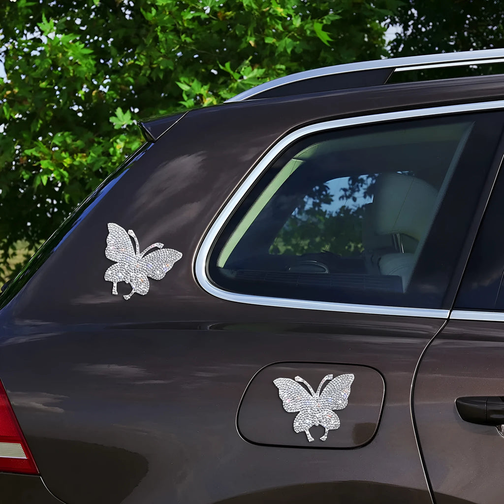 Glass diamond-encrusted car sticker with butterfly or bear paw design, 7x6cm.