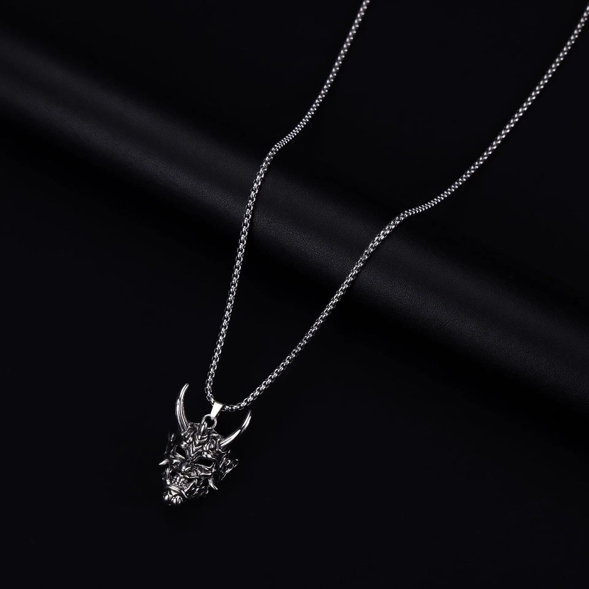 Men's silver vintage necklace with rectangular zinc alloy pendant