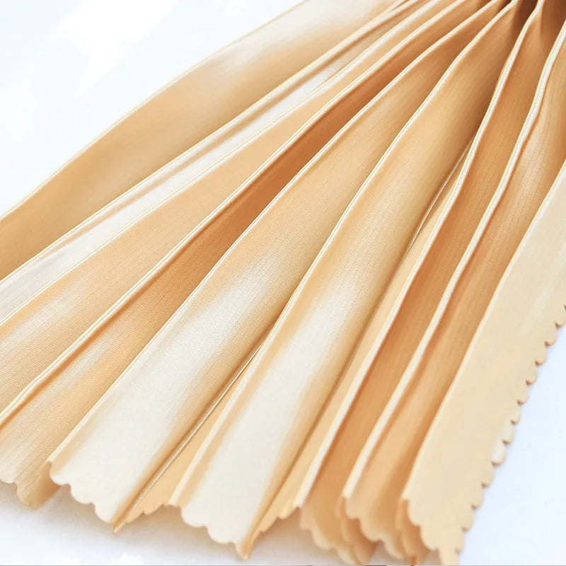 Auto retractable car sun curtain in thick opaque cloth material deployed on vehicle window
