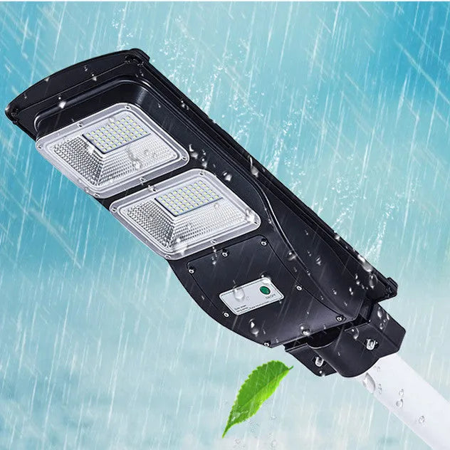 Integrated solar street light with LED panel and remote control for outdoor garden use