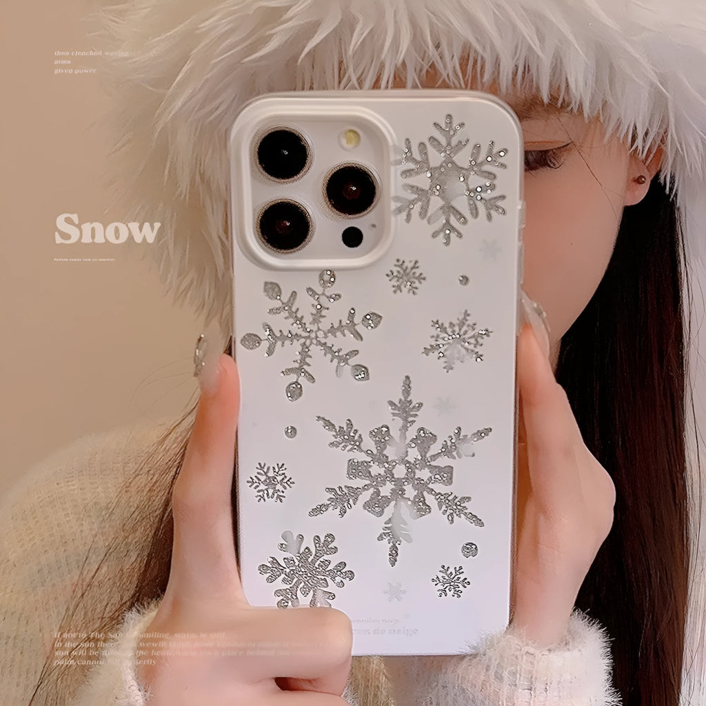 TPU silicone phone case for Apple iPhone with winter atmosphere design, glitter finish, and anti-fall protection