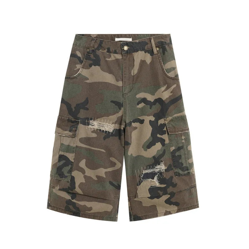 Men's retro patch ripped camouflage cropped jeans in loose straight cut design