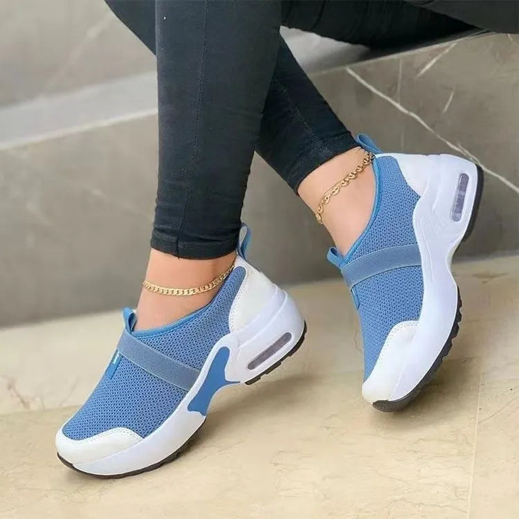 Women's mesh flat sneakers in multiple colours with non-slip rubber soles