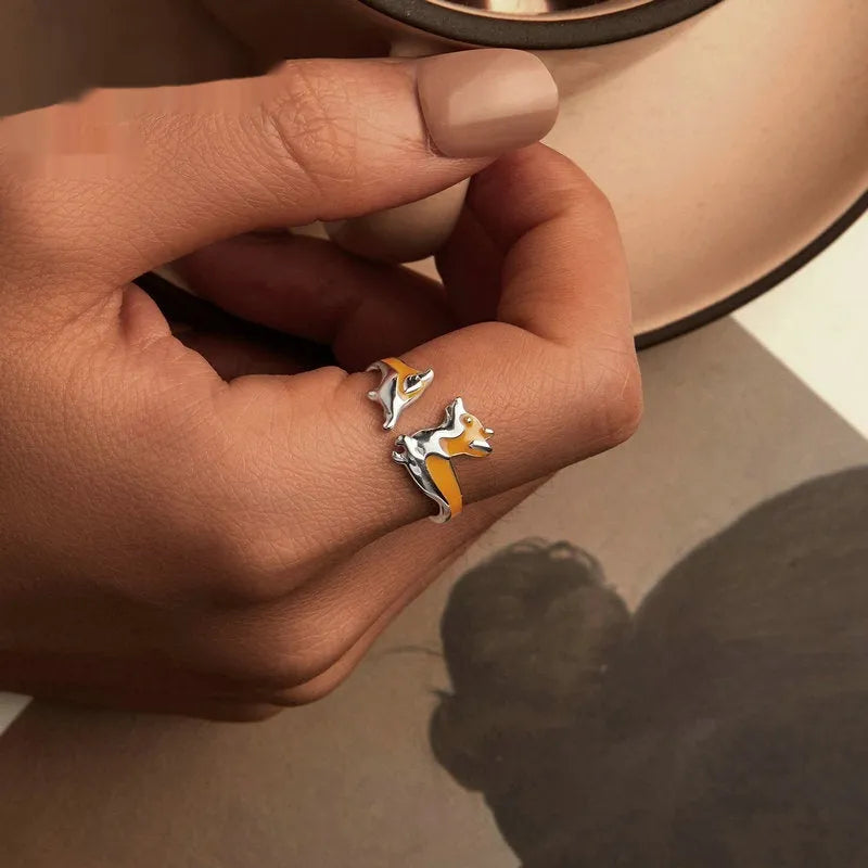 Silver-colour ring with a detailed cartoon corgi design for women.