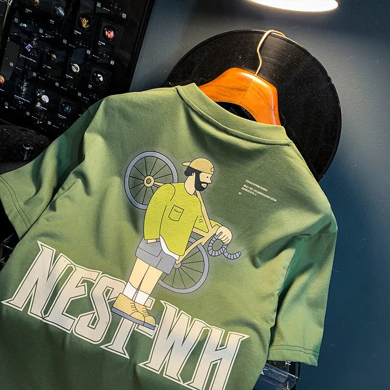 Green men's loose fit T-shirt with printed design and short sleeves for sports and casual wear