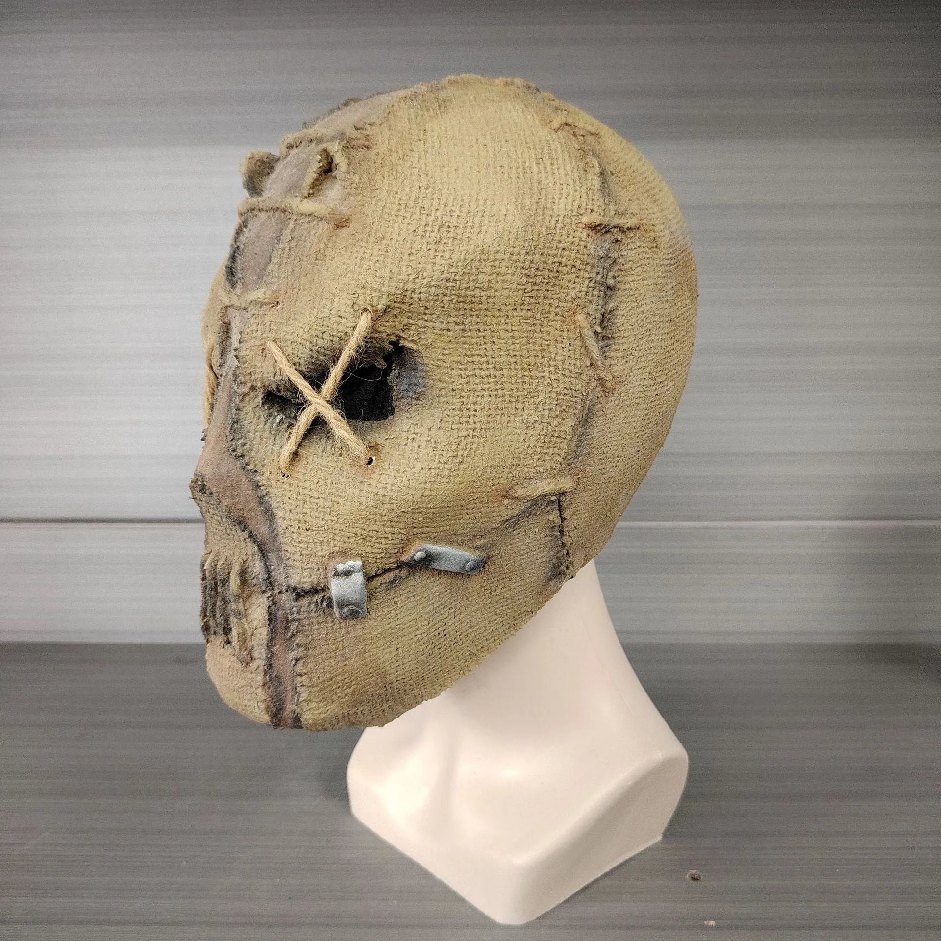 Latex Halloween mask with scar skull design, measuring 31cm tall by 25cm wide
