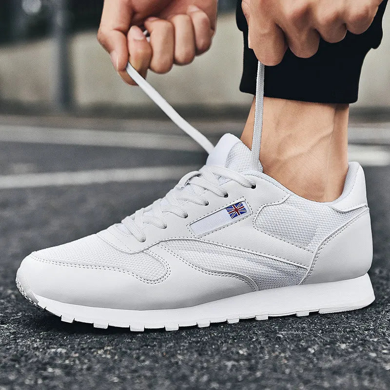Men's lightweight breathable running shoes in white with nylon leather upper, low top and front tie lacing