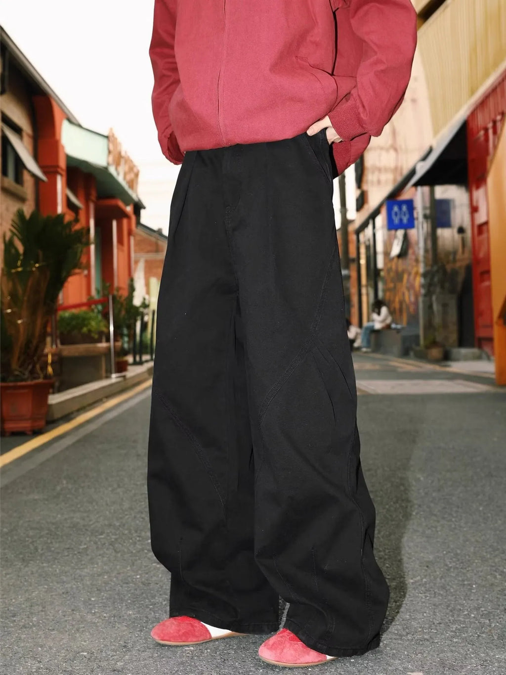 Men's pleated straight trousers with elastic waistband in black brown apricot colours